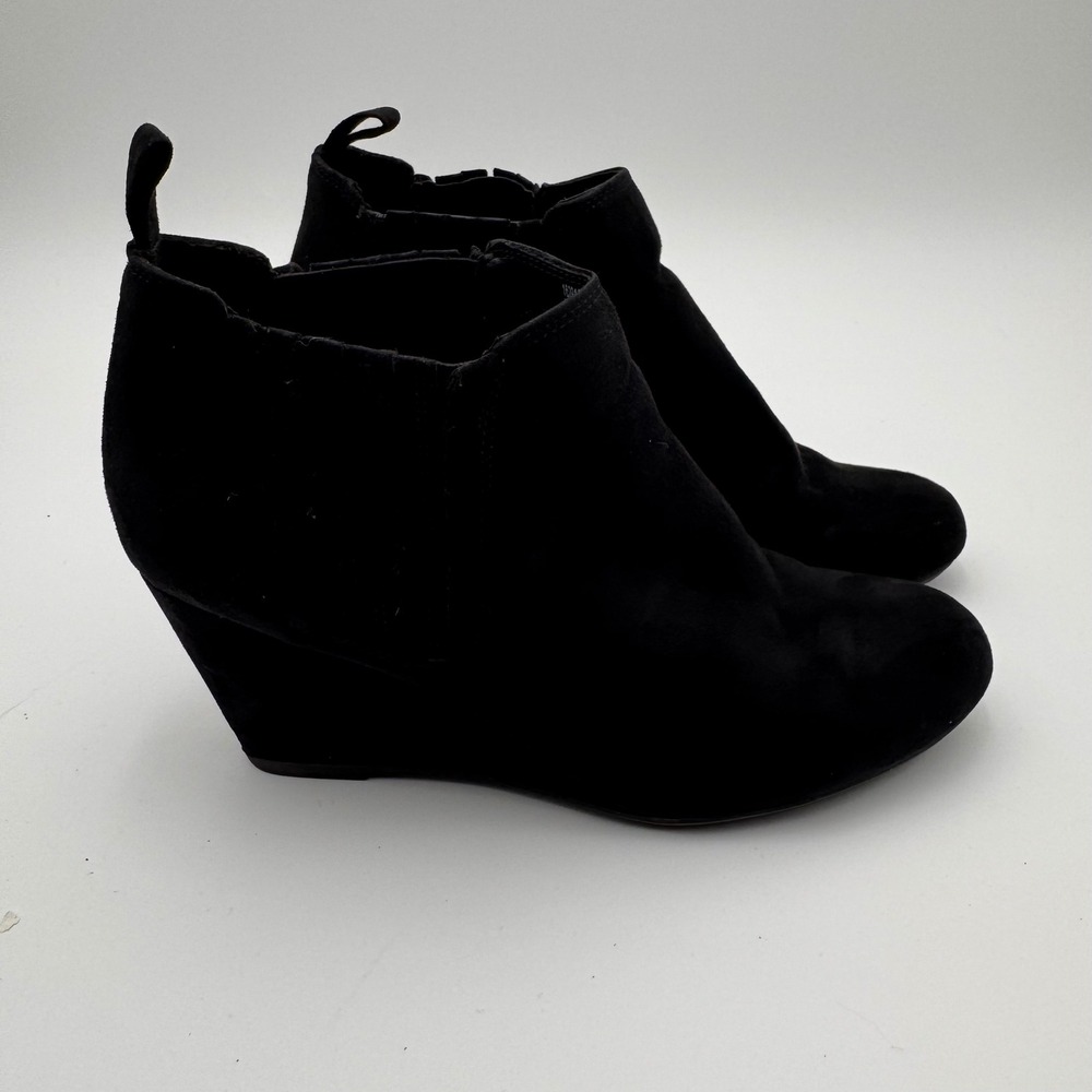 American Eagle Faux Suede Wedge Ankle Boots Almond Toeโ Pull On Booties Women 8